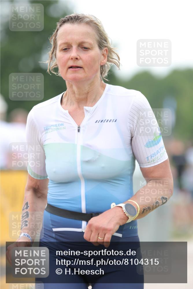22.06.2025 - Viking Triathlon H.Heesch http://msf.ph/oto/8104315 22.06.2025 15:55:05 Laufen 357, 498 meine-sportfotos.de