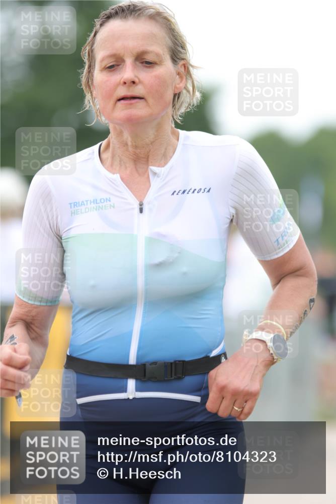 22.06.2025 - Viking Triathlon H.Heesch http://msf.ph/oto/8104323 22.06.2025 15:55:05 Laufen 357, 498 meine-sportfotos.de
