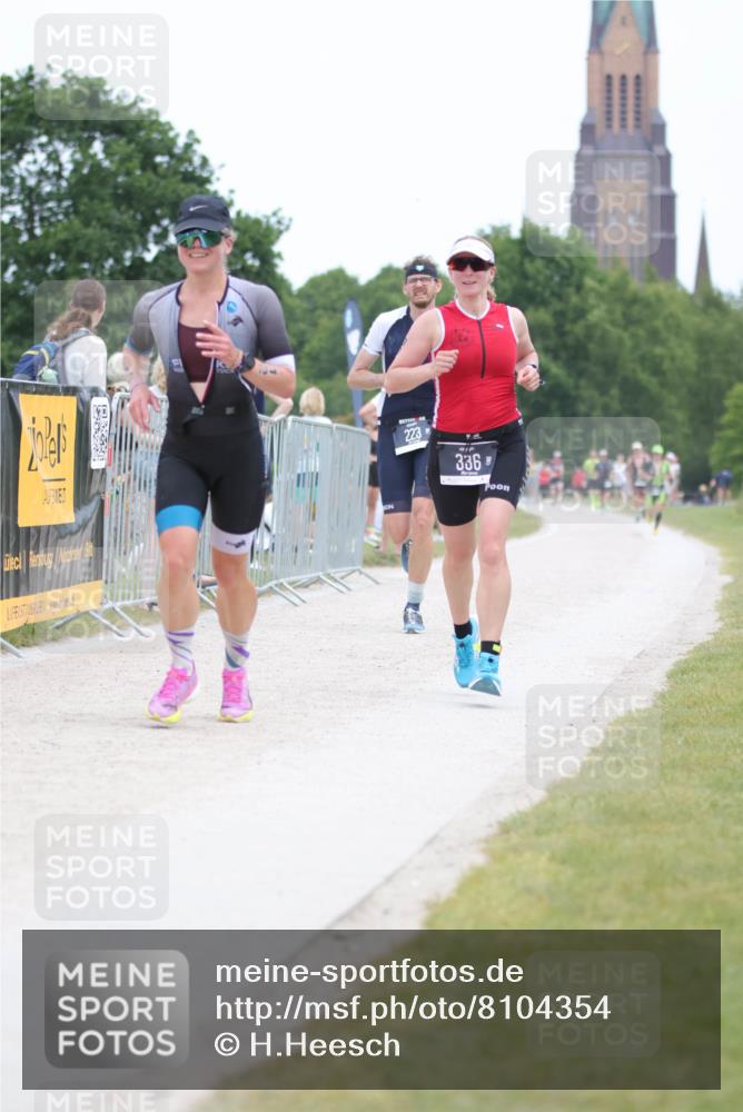 22.06.2025 - Viking Triathlon H.Heesch http://msf.ph/oto/8104354 22.06.2025 13:40:55 Laufen 12, 223, 254, 336, 465 meine-sportfotos.de