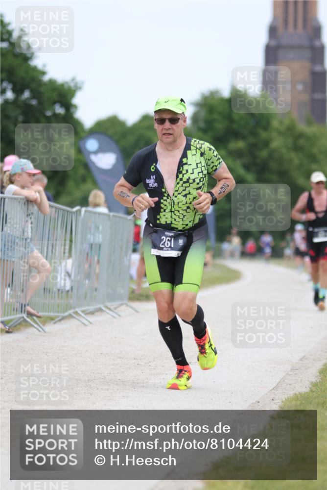 22.06.2025 - Viking Triathlon H.Heesch http://msf.ph/oto/8104424 22.06.2025 13:41:12 Laufen 261, 327 meine-sportfotos.de