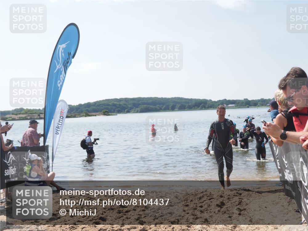 22.06.2025 - Viking Triathlon MichiJ http://msf.ph/oto/8104437 22.06.2025 10:47:40 Schwimmen 23, 71, 84, 183, 261, 285, 452, 606 meine-sportfotos.de