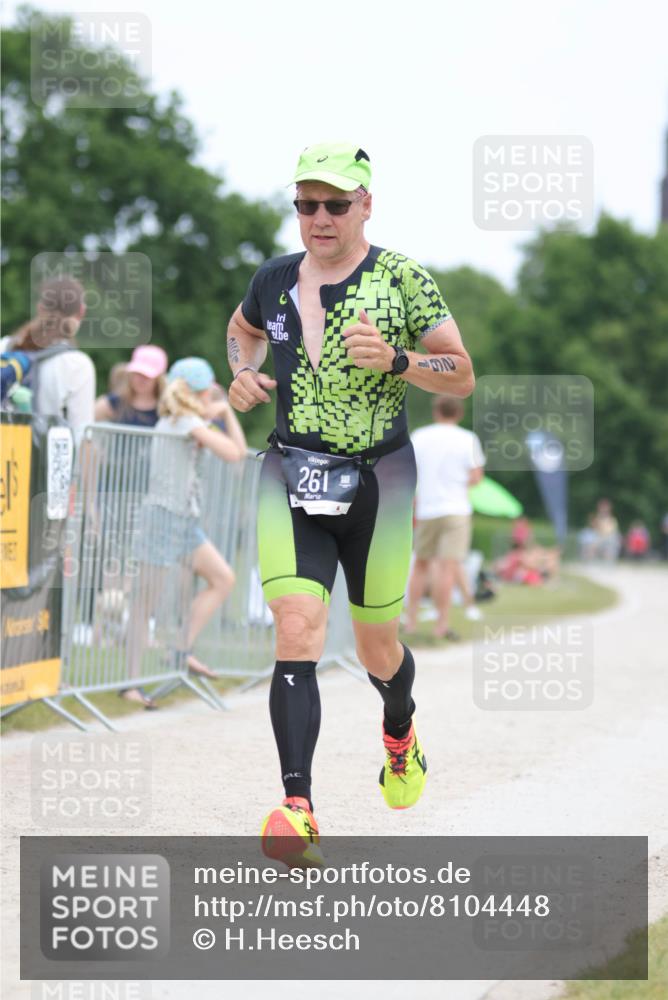 22.06.2025 - Viking Triathlon H.Heesch http://msf.ph/oto/8104448 22.06.2025 13:41:13 Laufen 261, 327 meine-sportfotos.de