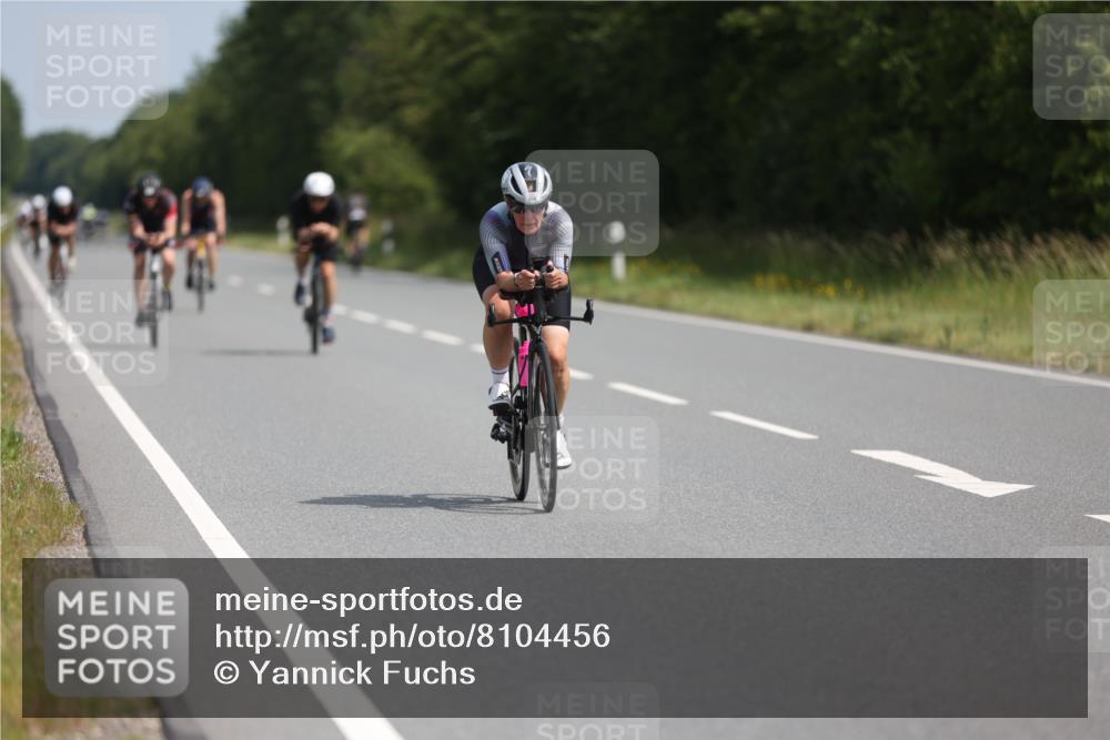 22.06.2025 - Viking Triathlon Yannick Fuchs http://msf.ph/oto/8104456 22.06.2025 11:28:08 Radfahren 86, 266, 331, 337, 433, 454, 459, 639 meine-sportfotos.de