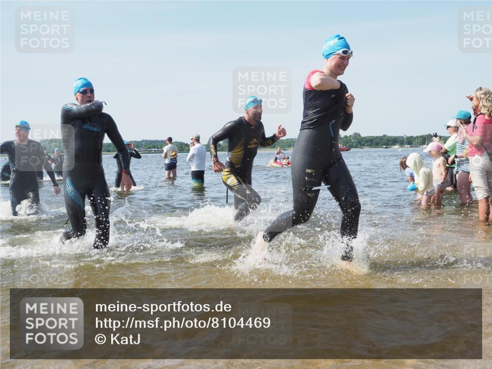 22.06.2025 - Viking Triathlon KatJ http://msf.ph/oto/8104469 22.06.2025 10:35:34 Schwimmen 20, 47, 62, 107, 127, 134, 154, 320, 395, 415, 482, 602 meine-sportfotos.de