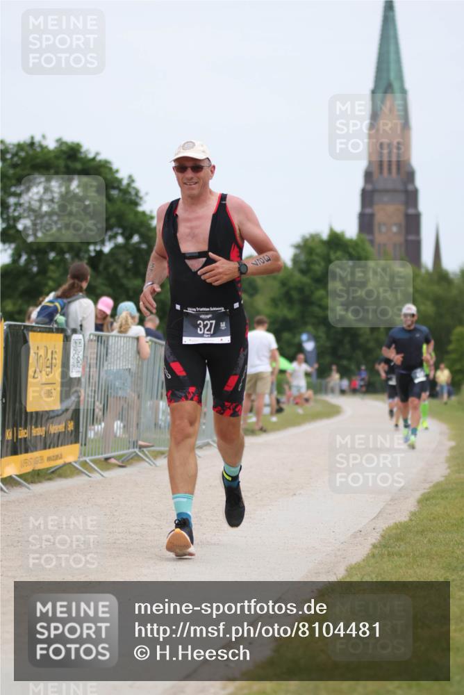 22.06.2025 - Viking Triathlon H.Heesch http://msf.ph/oto/8104481 22.06.2025 13:41:19 Laufen 327, 434 meine-sportfotos.de