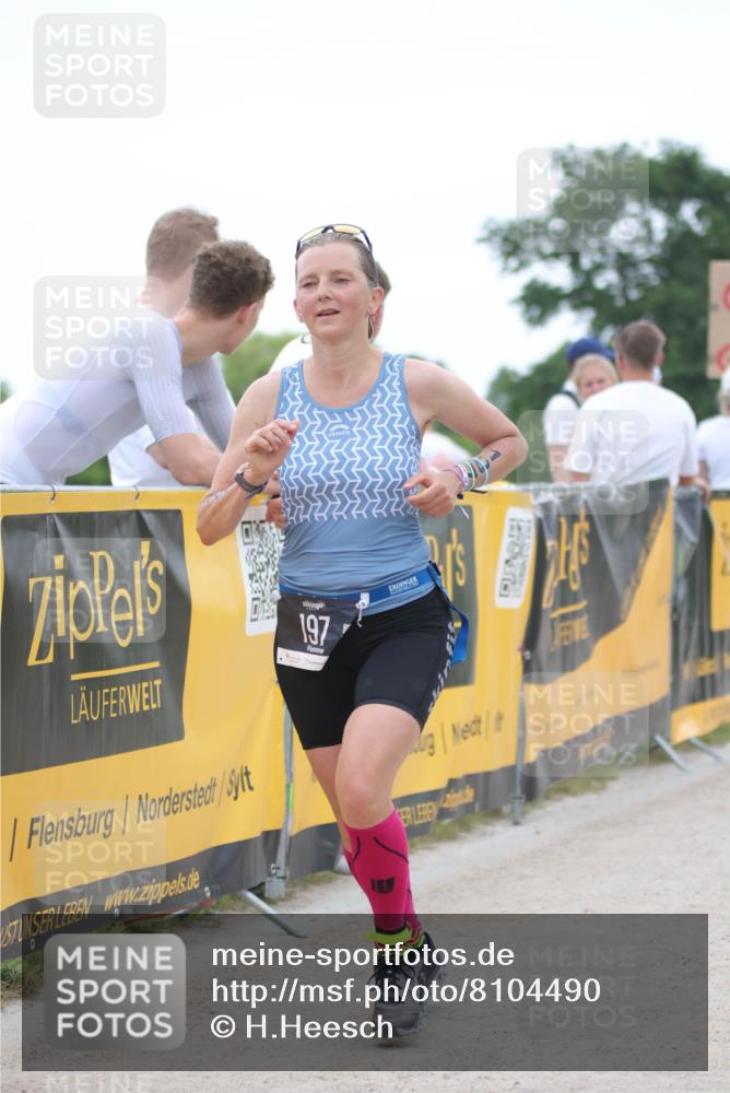 22.06.2025 - Viking Triathlon H.Heesch http://msf.ph/oto/8104490 22.06.2025 15:55:46 Laufen 197 meine-sportfotos.de