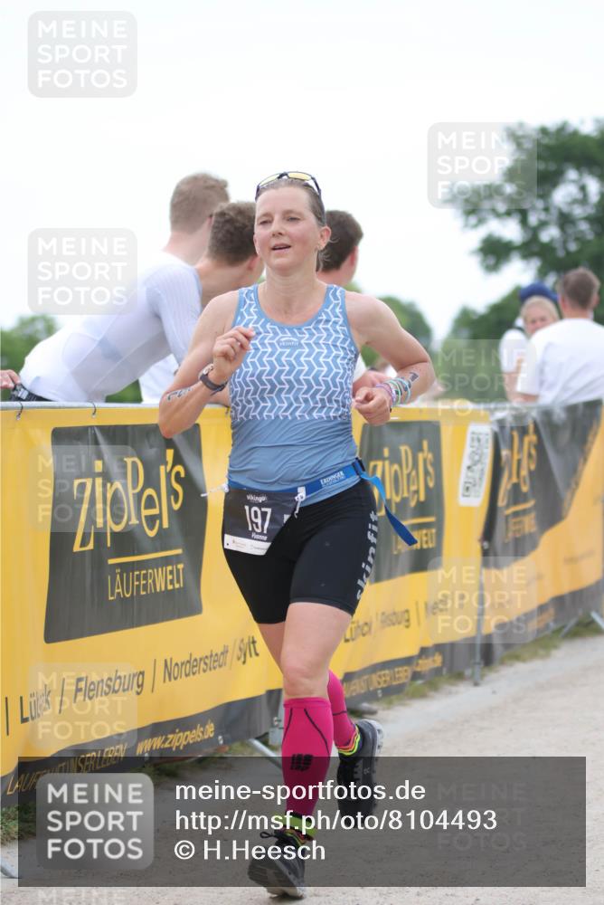 22.06.2025 - Viking Triathlon H.Heesch http://msf.ph/oto/8104493 22.06.2025 15:55:46 Laufen 197 meine-sportfotos.de