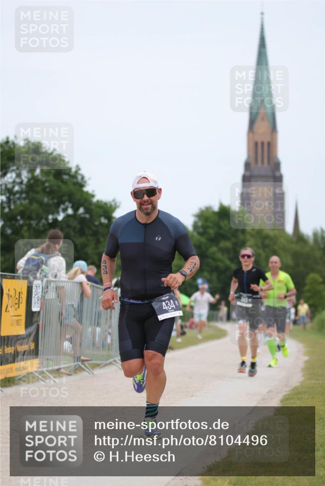 22.06.2025 - Viking Triathlon H.Heesch http://msf.ph/oto/8104496 22.06.2025 13:41:24 Laufen 40, 263, 327, 343, 434 meine-sportfotos.de