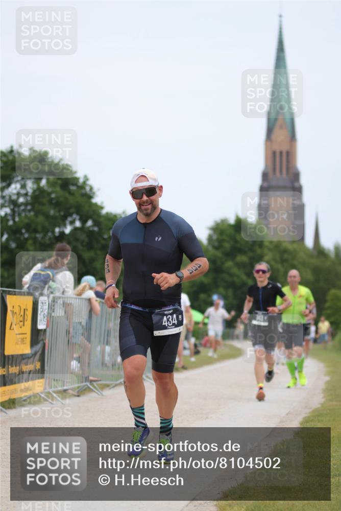 22.06.2025 - Viking Triathlon H.Heesch http://msf.ph/oto/8104502 22.06.2025 13:41:24 Laufen 40, 263, 327, 343, 434 meine-sportfotos.de