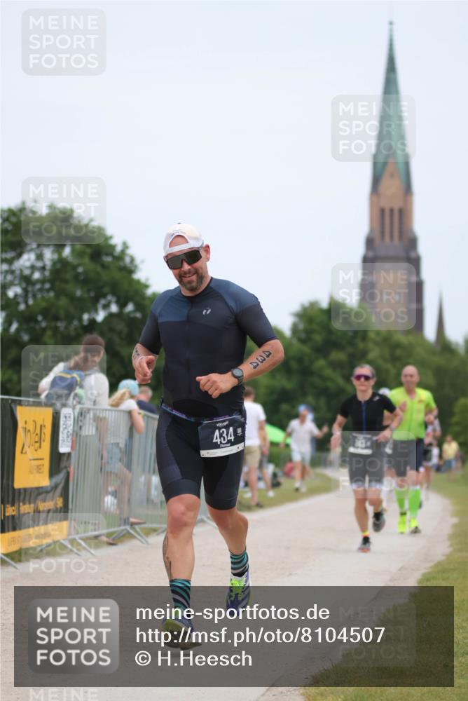 22.06.2025 - Viking Triathlon H.Heesch http://msf.ph/oto/8104507 22.06.2025 13:41:24 Laufen 40, 263, 327, 343, 434 meine-sportfotos.de
