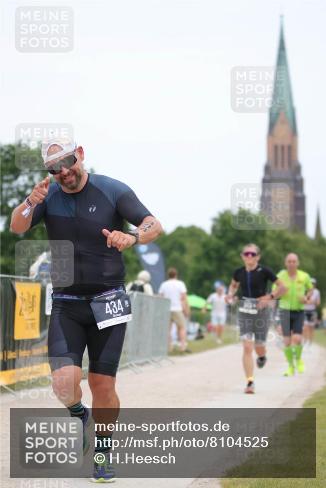 22.06.2025 - Viking Triathlon H.Heesch http://msf.ph/oto/8104525 22.06.2025 13:41:25 Laufen 40, 263, 343, 434 meine-sportfotos.de
