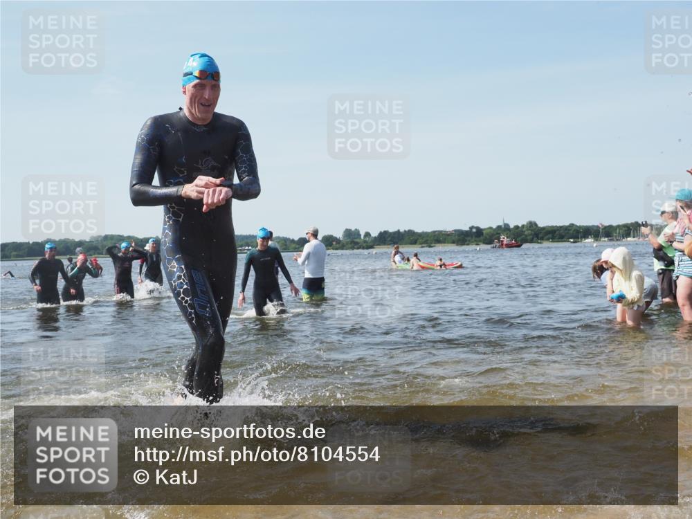 22.06.2025 - Viking Triathlon KatJ http://msf.ph/oto/8104554 22.06.2025 10:35:36 Schwimmen 20, 47, 62, 107, 127, 134, 154, 320, 395, 415, 482, 602 meine-sportfotos.de