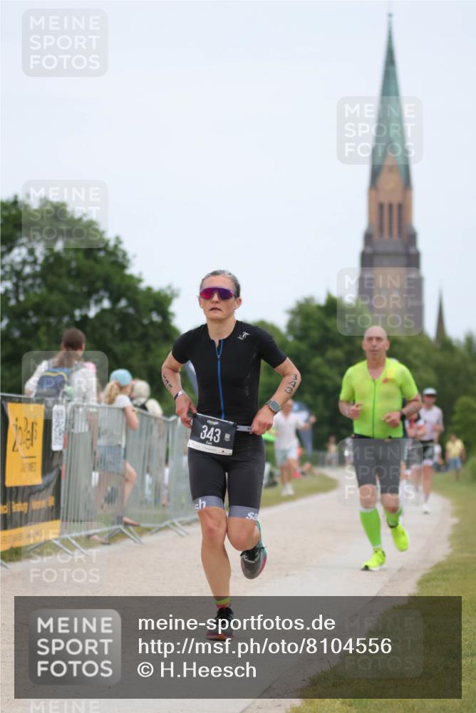 22.06.2025 - Viking Triathlon H.Heesch http://msf.ph/oto/8104556 22.06.2025 13:41:27 Laufen 40, 199, 263, 343, 434 meine-sportfotos.de