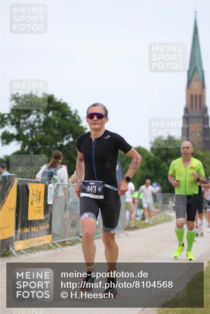 22.06.2025 - Viking Triathlon H.Heesch http://msf.ph/oto/8104568 22.06.2025 13:41:27 Laufen 40, 199, 263, 343, 434 meine-sportfotos.de