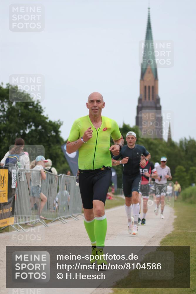 22.06.2025 - Viking Triathlon H.Heesch http://msf.ph/oto/8104586 22.06.2025 13:41:29 Laufen 40, 199, 263, 343, 434, 448, 510 meine-sportfotos.de