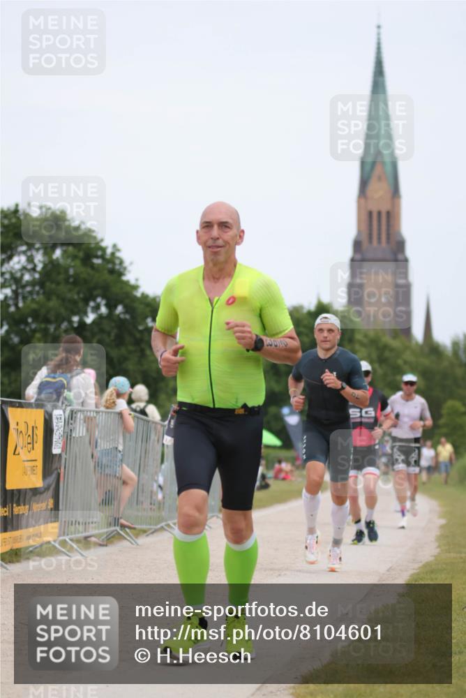 22.06.2025 - Viking Triathlon H.Heesch http://msf.ph/oto/8104601 22.06.2025 13:41:29 Laufen 40, 199, 263, 343, 434, 448, 510 meine-sportfotos.de
