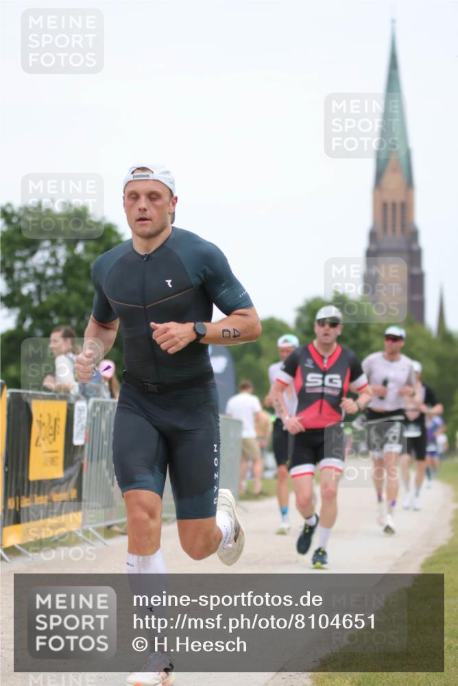 22.06.2025 - Viking Triathlon H.Heesch http://msf.ph/oto/8104651 22.06.2025 13:41:32 Laufen 40, 199, 263, 343, 448, 510, 536 meine-sportfotos.de