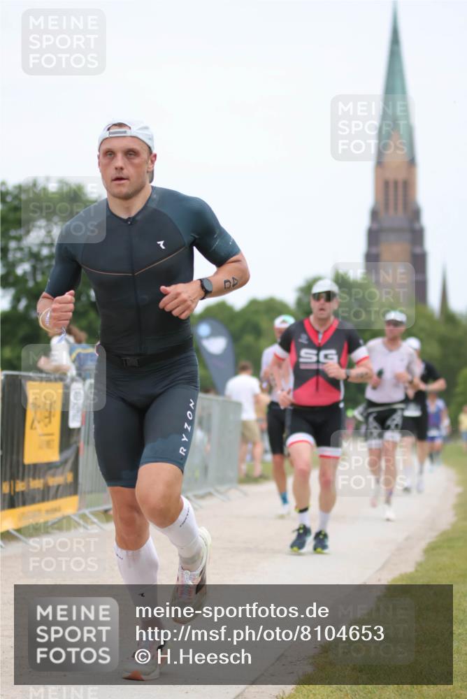 22.06.2025 - Viking Triathlon H.Heesch http://msf.ph/oto/8104653 22.06.2025 13:41:32 Laufen 40, 199, 263, 343, 448, 510, 536 meine-sportfotos.de