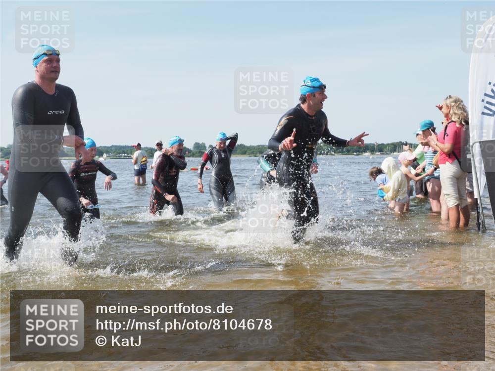 22.06.2025 - Viking Triathlon KatJ http://msf.ph/oto/8104678 22.06.2025 10:35:43 Schwimmen 20, 47, 62, 127, 134, 154, 415, 552, 602 meine-sportfotos.de
