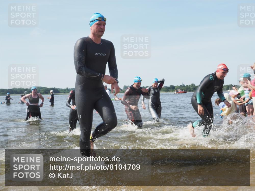 22.06.2025 - Viking Triathlon KatJ http://msf.ph/oto/8104709 22.06.2025 10:35:44 Schwimmen 20, 47, 62, 127, 134, 154, 265, 415, 552, 602 meine-sportfotos.de