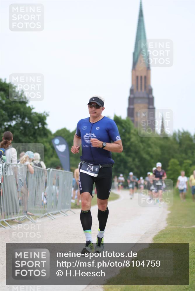 22.06.2025 - Viking Triathlon H.Heesch http://msf.ph/oto/8104759 22.06.2025 13:41:56 Laufen 214 meine-sportfotos.de