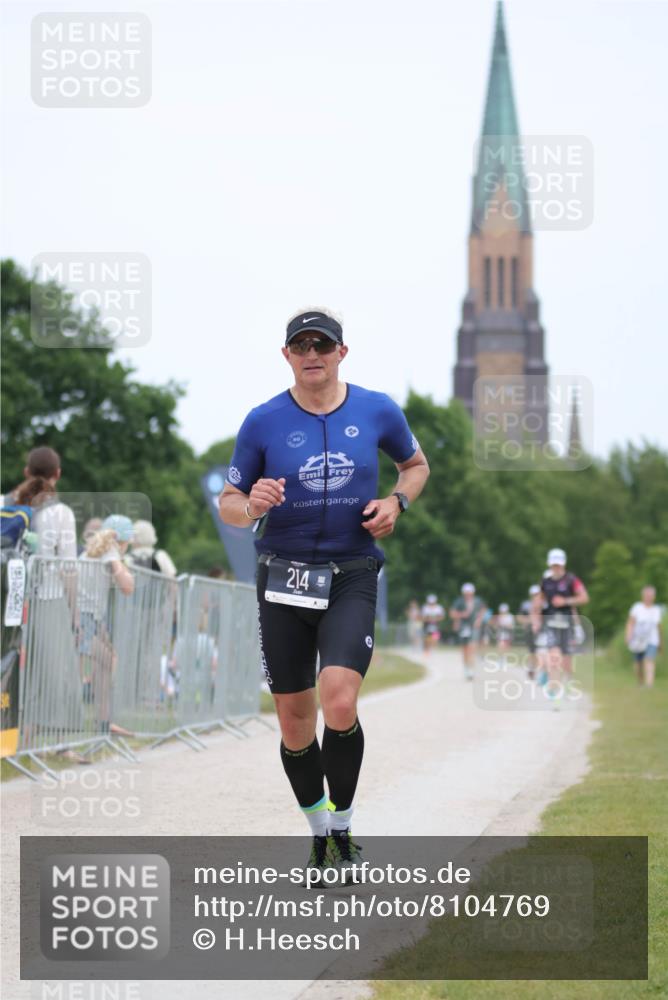22.06.2025 - Viking Triathlon H.Heesch http://msf.ph/oto/8104769 22.06.2025 13:41:56 Laufen 214 meine-sportfotos.de
