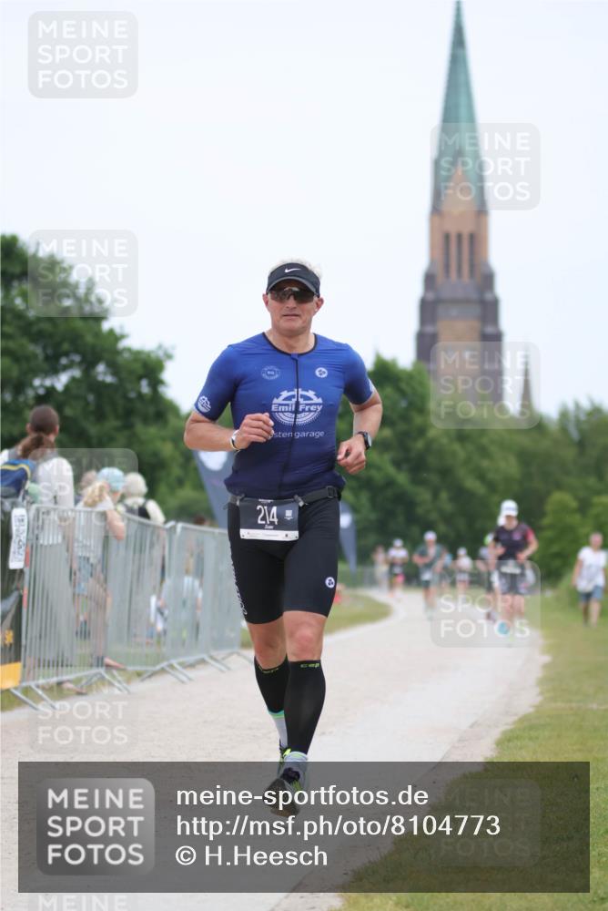 22.06.2025 - Viking Triathlon H.Heesch http://msf.ph/oto/8104773 22.06.2025 13:41:56 Laufen 214 meine-sportfotos.de