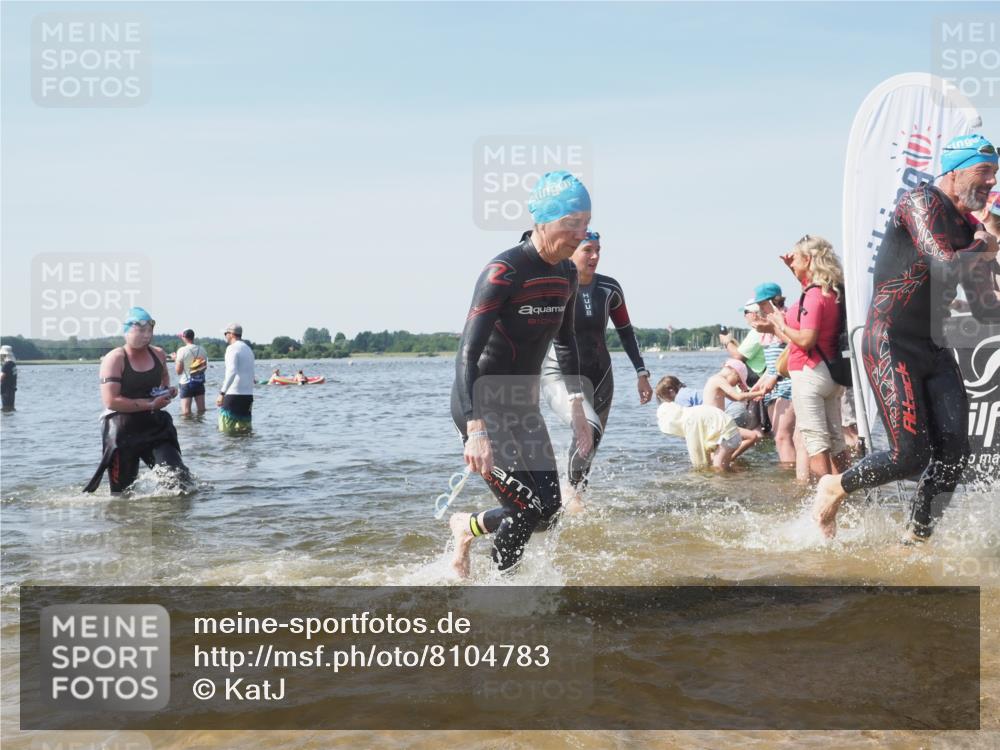 22.06.2025 - Viking Triathlon KatJ http://msf.ph/oto/8104783 22.06.2025 10:35:46 Schwimmen 20, 47, 62, 134, 154, 265, 415, 552, 602 meine-sportfotos.de