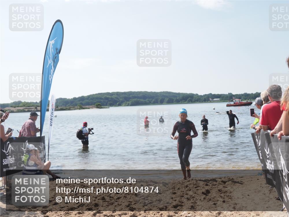 22.06.2025 - Viking Triathlon MichiJ http://msf.ph/oto/8104874 22.06.2025 10:48:04 Schwimmen 37, 190, 364 meine-sportfotos.de