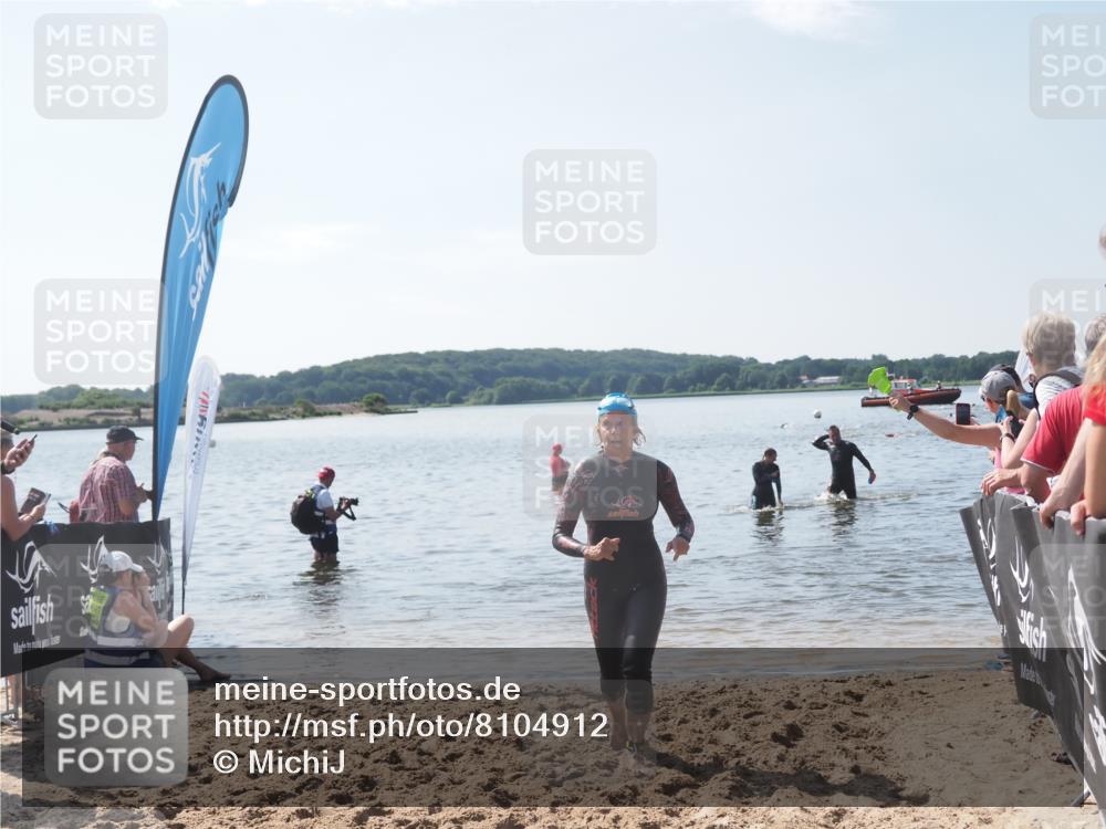 22.06.2025 - Viking Triathlon MichiJ http://msf.ph/oto/8104912 22.06.2025 10:48:05 Schwimmen 37, 190, 364 meine-sportfotos.de