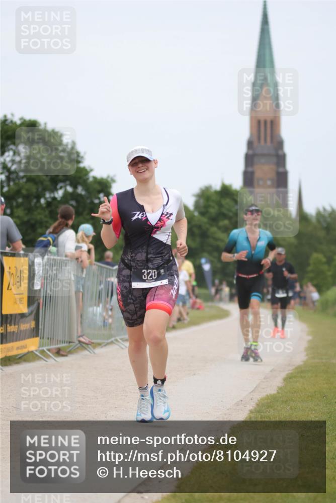22.06.2025 - Viking Triathlon H.Heesch http://msf.ph/oto/8104927 22.06.2025 13:42:22 Laufen 209, 316, 320, 326, 493, 621 meine-sportfotos.de