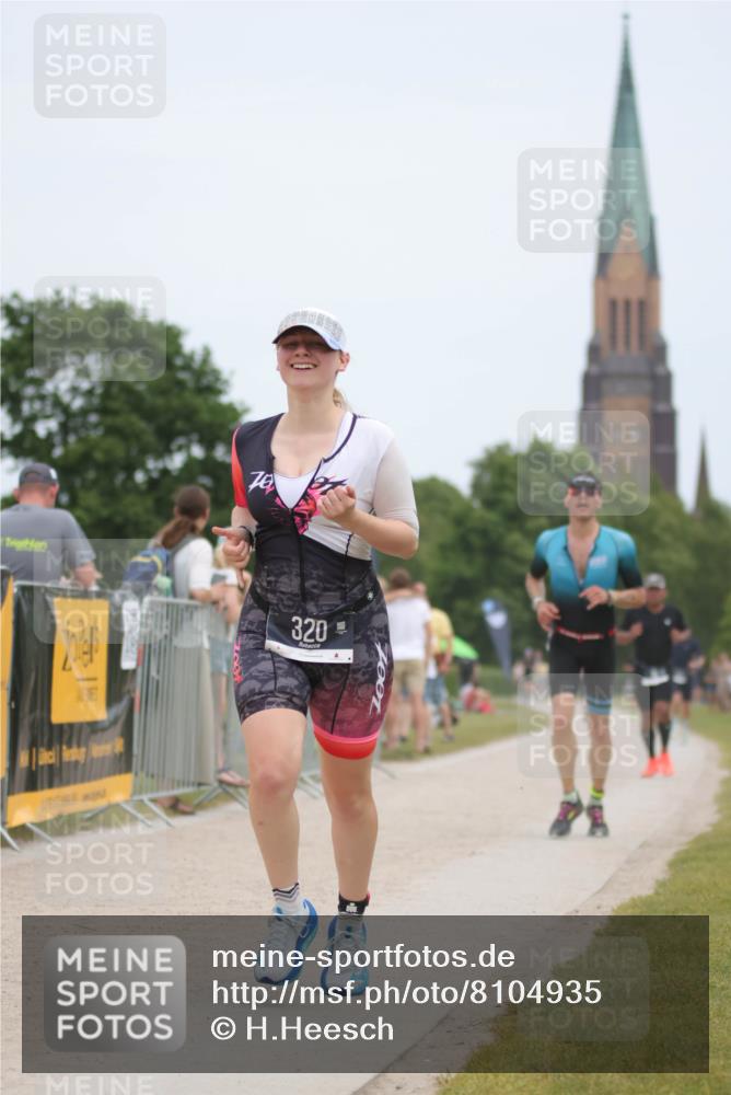 22.06.2025 - Viking Triathlon H.Heesch http://msf.ph/oto/8104935 22.06.2025 13:42:23 Laufen 83, 209, 316, 320, 493, 621 meine-sportfotos.de