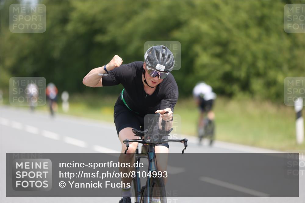 22.06.2025 - Viking Triathlon Yannick Fuchs http://msf.ph/oto/8104993 22.06.2025 12:08:56 Radfahren 14, 48, 99, 117, 632, 640, 651 meine-sportfotos.de