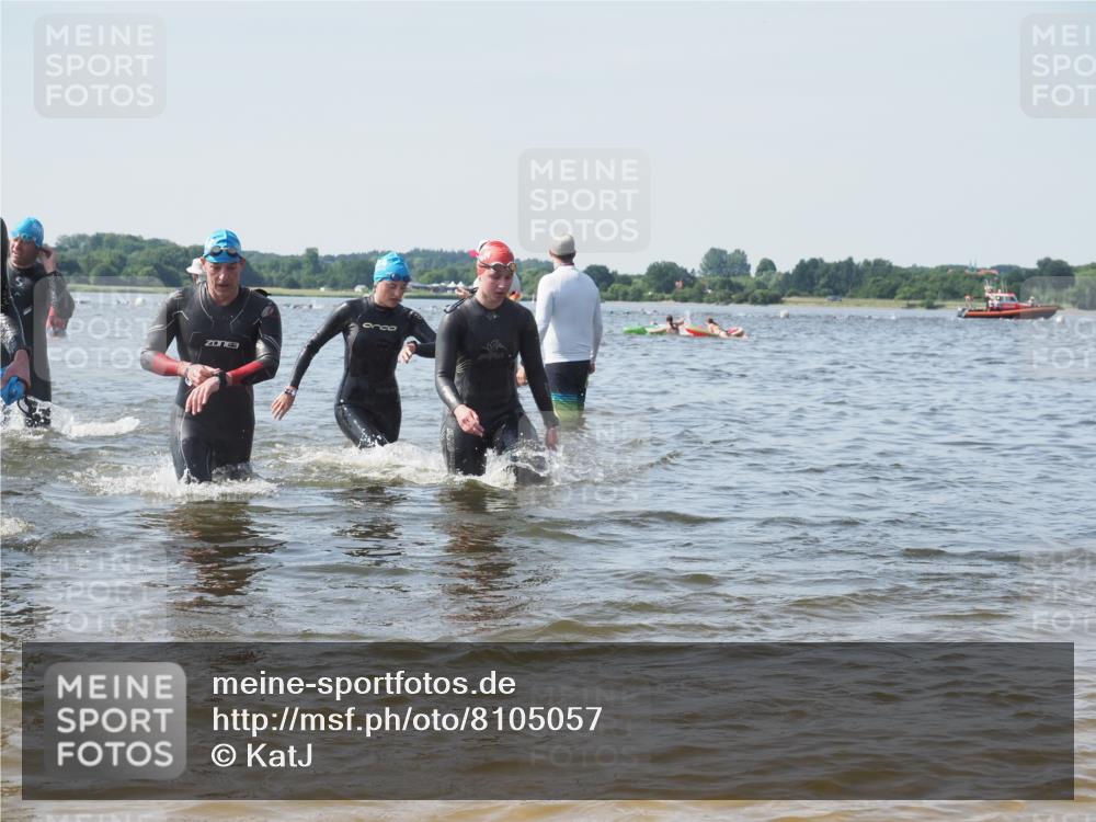 22.06.2025 - Viking Triathlon KatJ http://msf.ph/oto/8105057 22.06.2025 10:36:06 Schwimmen 19, 313, 377, 407, 448, 636 meine-sportfotos.de