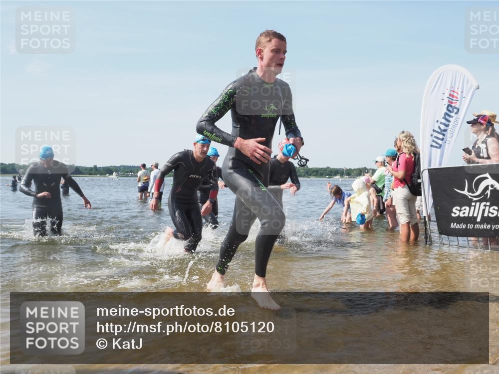 22.06.2025 - Viking Triathlon KatJ http://msf.ph/oto/8105120 22.06.2025 10:36:09 Schwimmen 19, 313, 334, 377, 407, 448, 636 meine-sportfotos.de