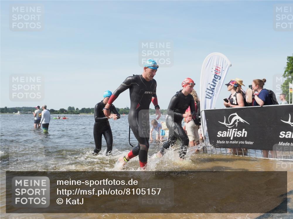 22.06.2025 - Viking Triathlon KatJ http://msf.ph/oto/8105157 22.06.2025 10:36:10 Schwimmen 19, 101, 313, 334, 377, 407, 448, 636 meine-sportfotos.de