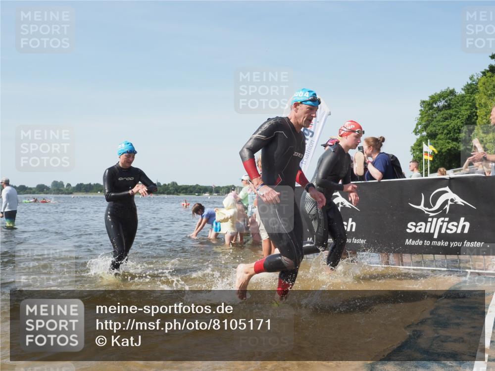 22.06.2025 - Viking Triathlon KatJ http://msf.ph/oto/8105171 22.06.2025 10:36:11 Schwimmen 19, 101, 313, 334, 377, 407, 448, 636 meine-sportfotos.de
