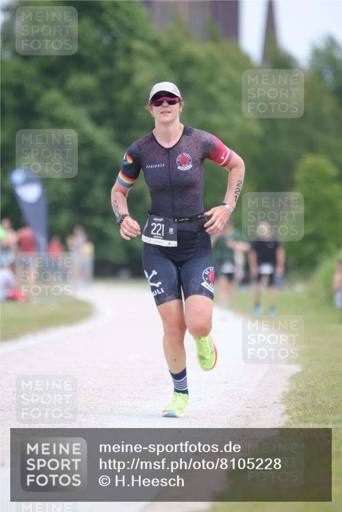 22.06.2025 - Viking Triathlon H.Heesch http://msf.ph/oto/8105228 22.06.2025 13:43:41 Laufen 221 meine-sportfotos.de