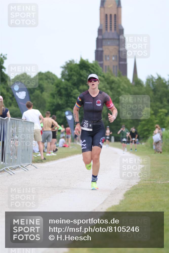 22.06.2025 - Viking Triathlon H.Heesch http://msf.ph/oto/8105246 22.06.2025 13:43:42 Laufen 221 meine-sportfotos.de