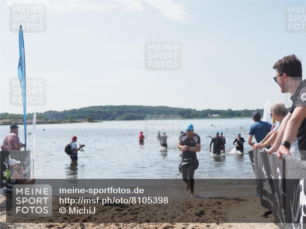 22.06.2025 - Viking Triathlon MichiJ http://msf.ph/oto/8105398 22.06.2025 10:50:31 Schwimmen 24, 48, 202, 402, 418, 463, 533 meine-sportfotos.de