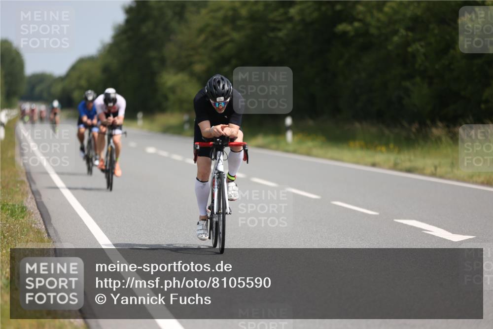 22.06.2025 - Viking Triathlon Yannick Fuchs http://msf.ph/oto/8105590 22.06.2025 11:29:57 Radfahren 150, 153, 270, 370, 651 meine-sportfotos.de
