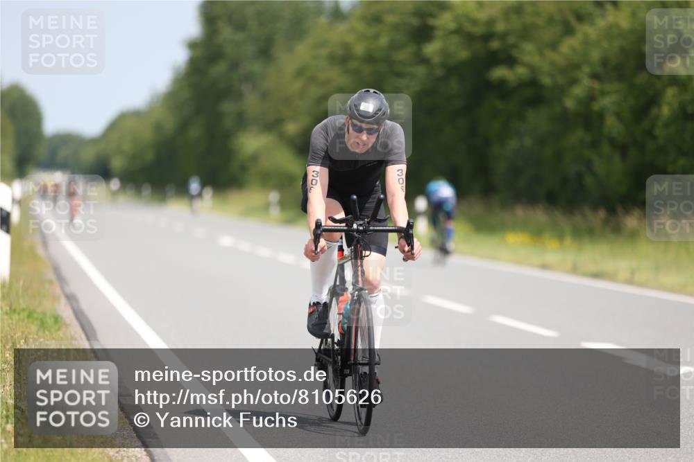 22.06.2025 - Viking Triathlon Yannick Fuchs http://msf.ph/oto/8105626 22.06.2025 12:10:35 Radfahren 23, 116, 188, 247, 306, 548, 662 meine-sportfotos.de