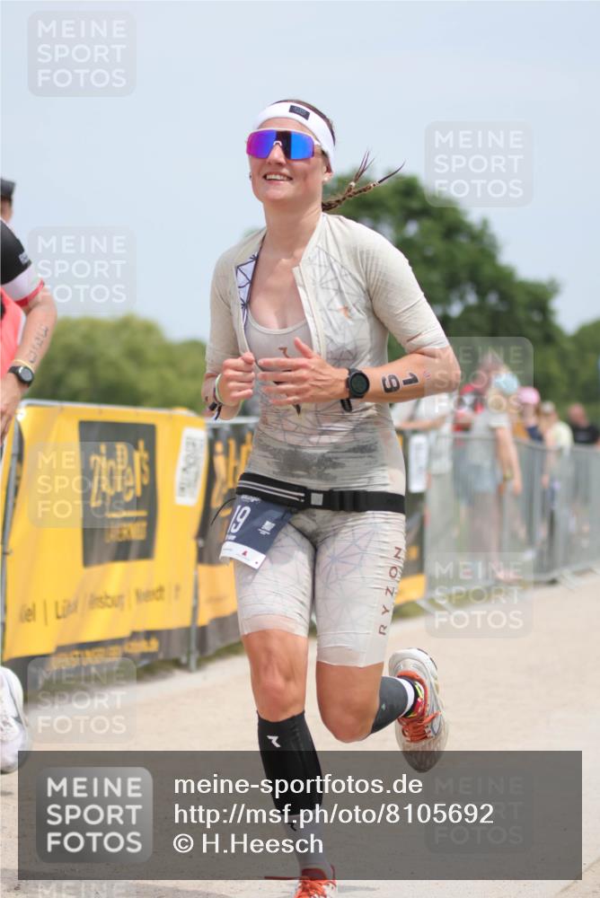 22.06.2025 - Viking Triathlon H.Heesch http://msf.ph/oto/8105692 22.06.2025 13:46:56 Laufen 19, 255, 330 meine-sportfotos.de