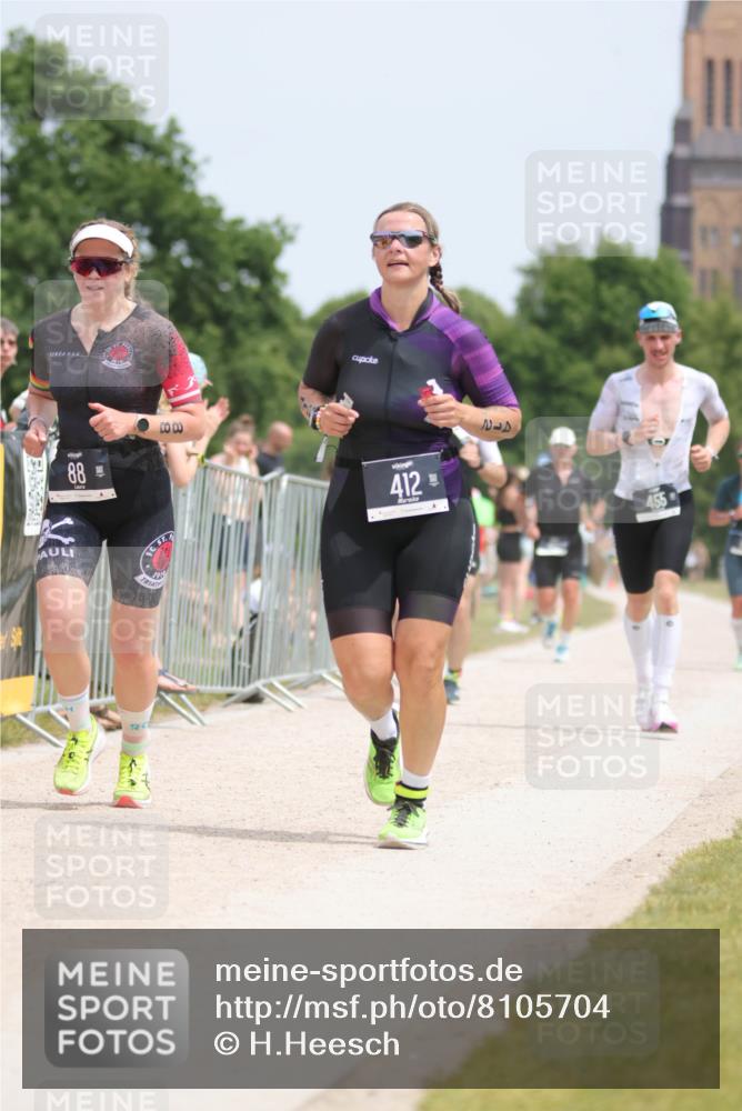22.06.2025 - Viking Triathlon H.Heesch http://msf.ph/oto/8105704 22.06.2025 13:47:05 Laufen 88, 378, 398, 412, 455 meine-sportfotos.de