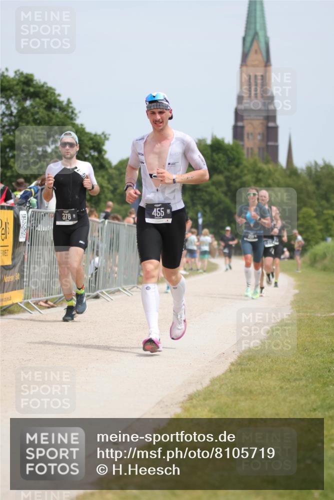 22.06.2025 - Viking Triathlon H.Heesch http://msf.ph/oto/8105719 22.06.2025 13:47:08 Laufen 88, 325, 378, 398, 412, 452, 455 meine-sportfotos.de