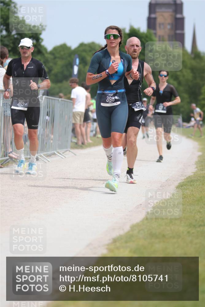 22.06.2025 - Viking Triathlon H.Heesch http://msf.ph/oto/8105741 22.06.2025 13:47:11 Laufen 88, 127, 325, 378, 398, 412, 452, 455 meine-sportfotos.de