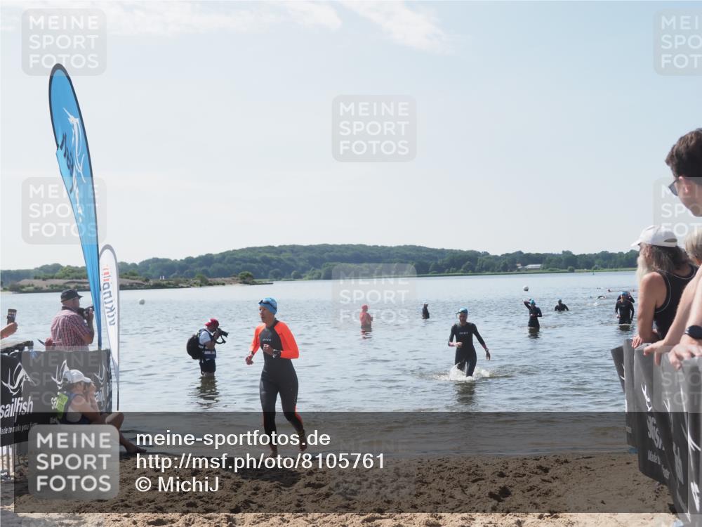 22.06.2025 - Viking Triathlon MichiJ http://msf.ph/oto/8105761 22.06.2025 10:51:14 Schwimmen 308, 436, 477, 484 meine-sportfotos.de