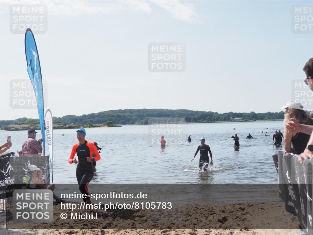22.06.2025 - Viking Triathlon MichiJ http://msf.ph/oto/8105783 22.06.2025 10:51:15 Schwimmen 436, 477, 484 meine-sportfotos.de