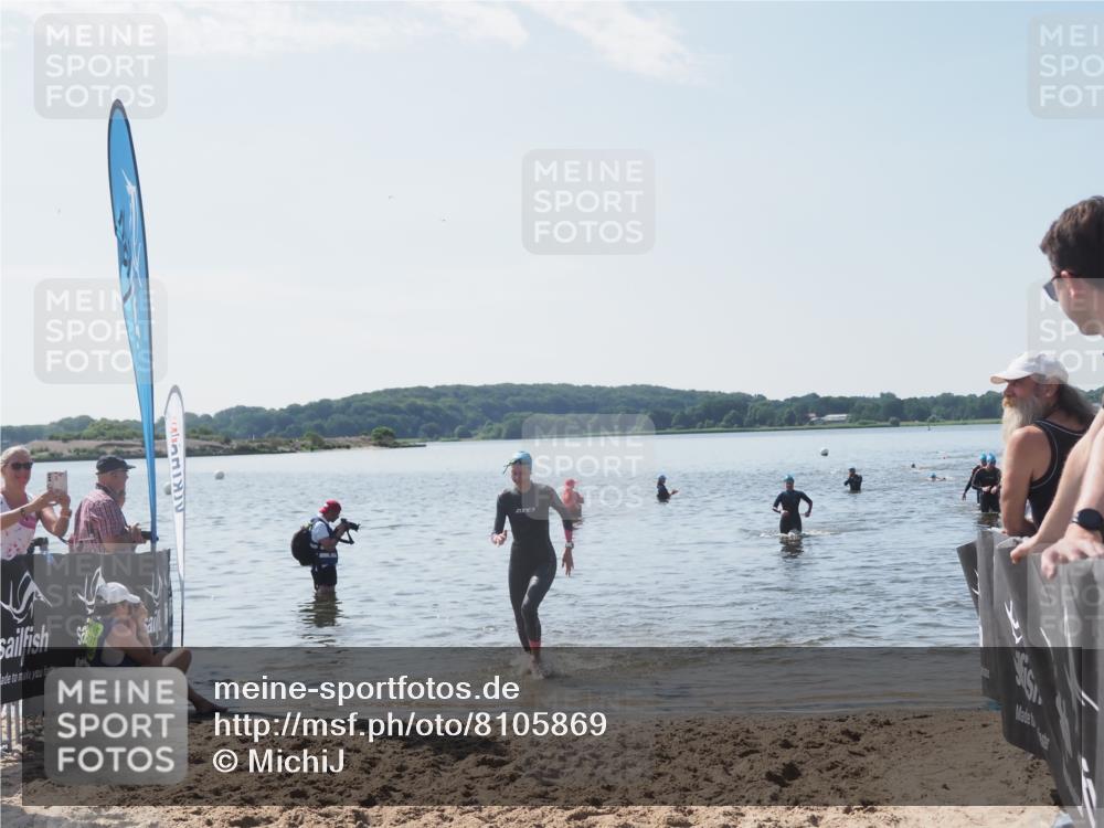 22.06.2025 - Viking Triathlon MichiJ http://msf.ph/oto/8105869 22.06.2025 10:51:19 Schwimmen 436, 477 meine-sportfotos.de
