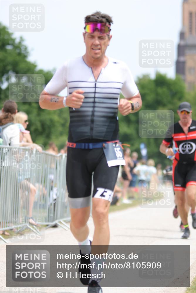 22.06.2025 - Viking Triathlon H.Heesch http://msf.ph/oto/8105909 22.06.2025 13:48:09 Laufen 55, 98, 387, 615 meine-sportfotos.de